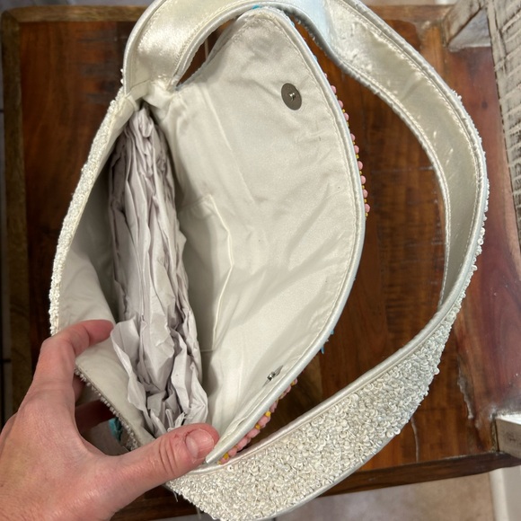 Viral beaded fish handbag - Picture 4 of 4